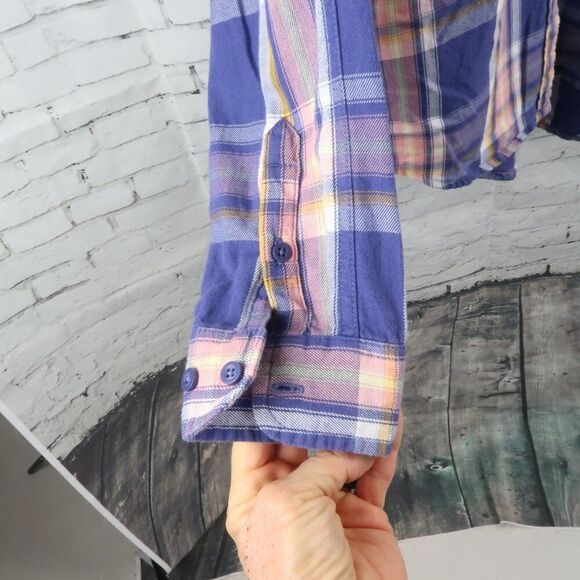 THE NORTH FACE BLUE/PURPLE PINK & YELLOW FLANNEL CAMP SHIRT SIZE MEDIUM - Picture 12 of 13